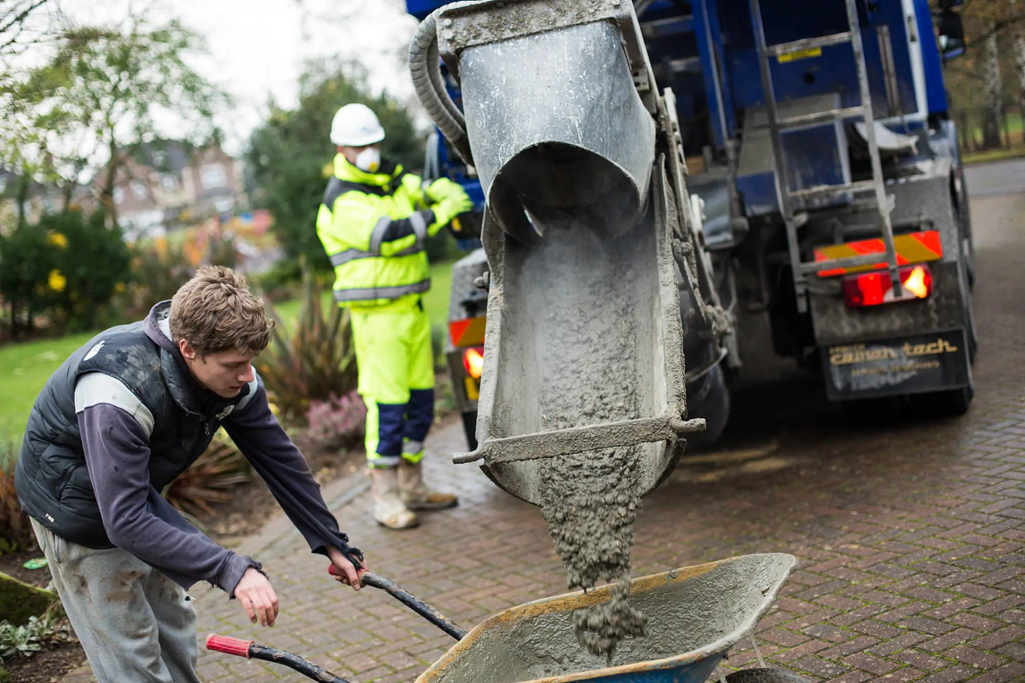 Quick concrete زودگیر بتن