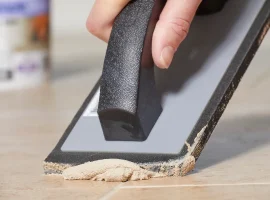 گروت (Grout) چیست؟ انواع، کاربردها، مزایا و معایب + راهنمای جامع اجرا
